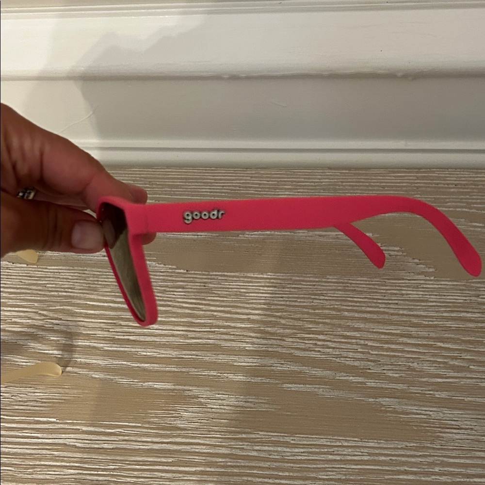 goodr Pink Women's Sunglasses - Classic Sport Frame